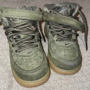 Toddler Nikes Air Force 1’s